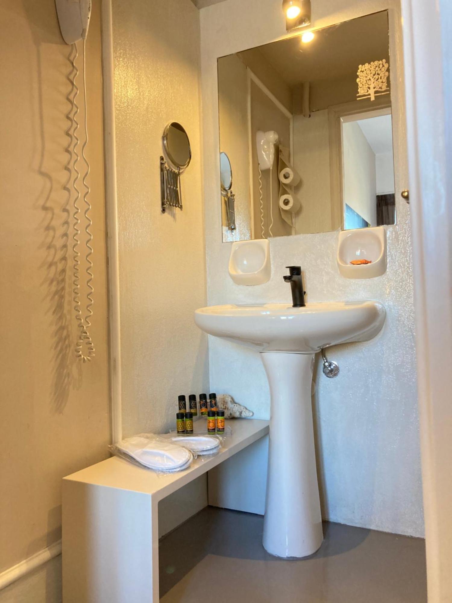 Tree Of Life Art Hotel apartamentowy 2*