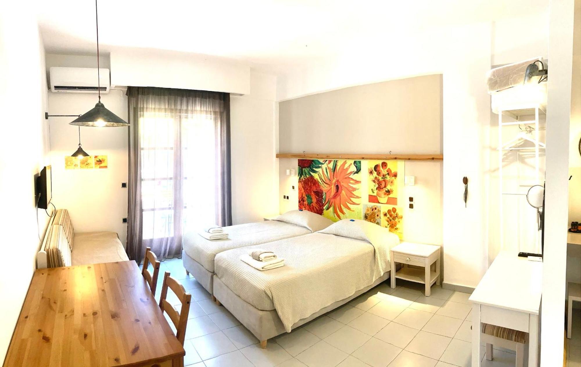 Tree Of Life Art Hotel apartamentowy 2*