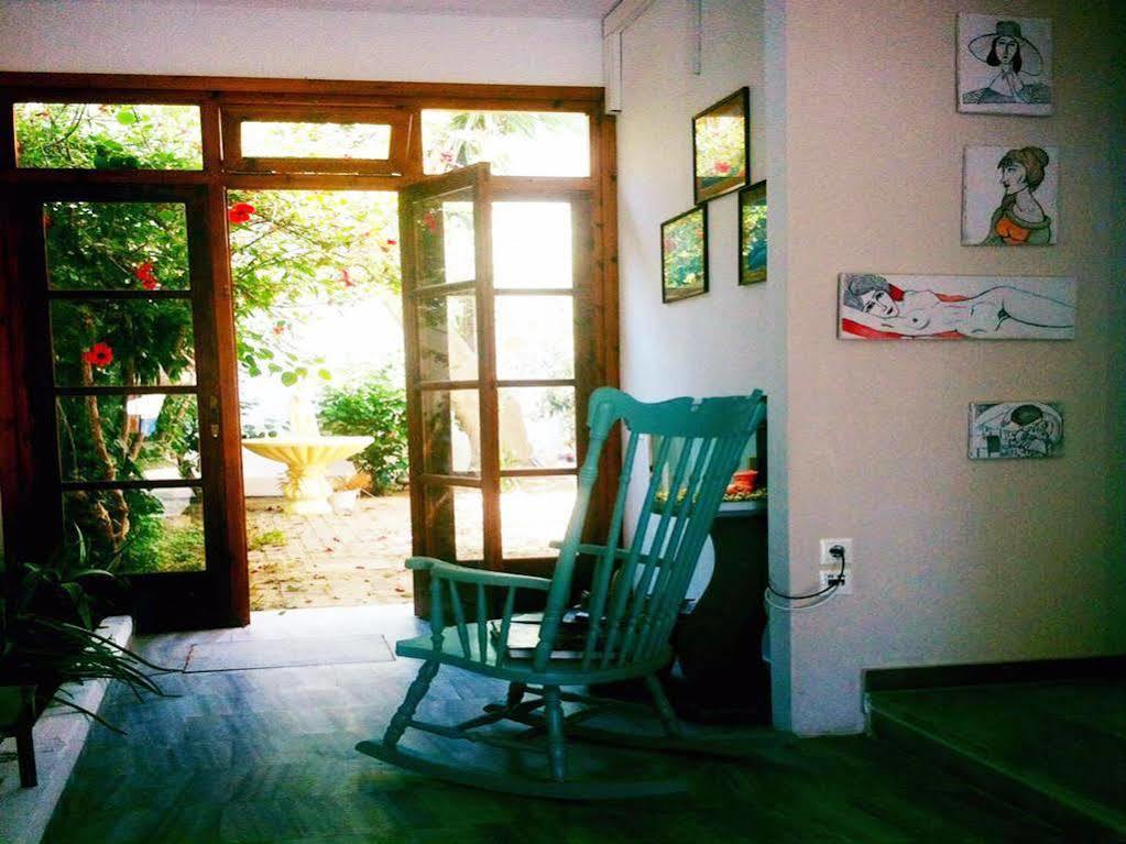 Tree Of Life Art Hotel apartamentowy 2*